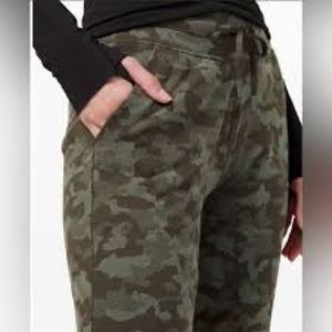 Lululemon $118 Ready to Rulu Jogger Heritage Camo Olive Green Twill 8